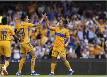 Jenni Hermoso debutó en goleada de Tigres Femenil sobre Pumas