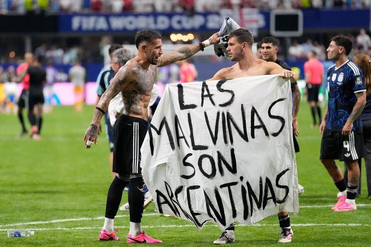 FIFA presenta cargos disciplinarios contra Argentina; tras pancarta de “Las Malvinas son Argentinas” y pelea en la final del Mundial 2026