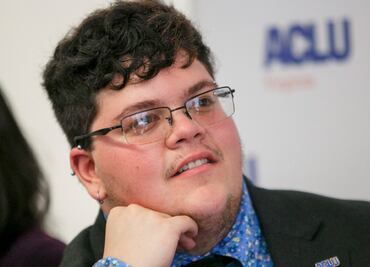 Estudiante transgénero gana batalla para usar los baños de su escuela