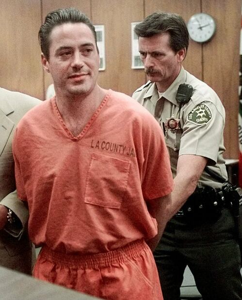 Robert Downey Jr. cayó en las drogas y alcoholismo gracias a su padre 