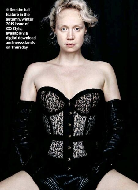 Las impactantes fotos en lencería de Brienne de “Game of Thrones” 