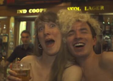 El bar en el que puedes beber desnudo… ¡en Londres!