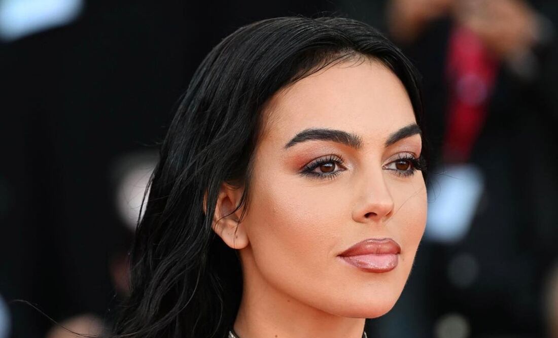 Georgina Rodríguez posando. Fuente: Instagram @georginagio