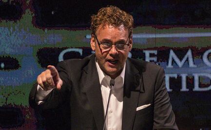 David Faitelson arremetió en contra de un político: 'Tiene mier... en la cabeza'