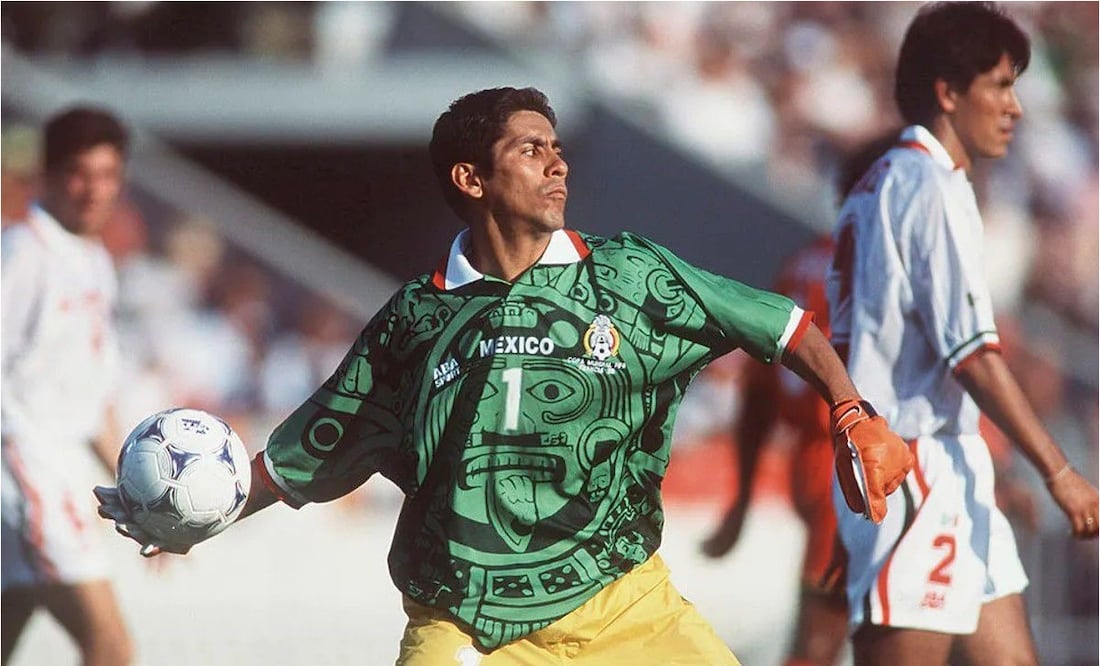 El guardameta Jorge Campos durante la Copa Mundial de 1998 | FOTO: Especial