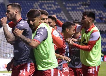 ¡Voltereta como de Rayo! Necaxa viene de atrás y derrota al Puebla en el Estadio Cuauhtémoc