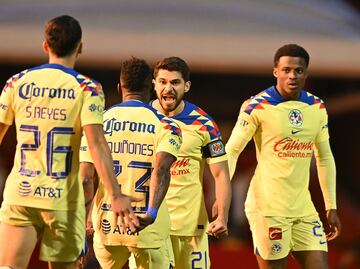 América va tras un campeón del mundo