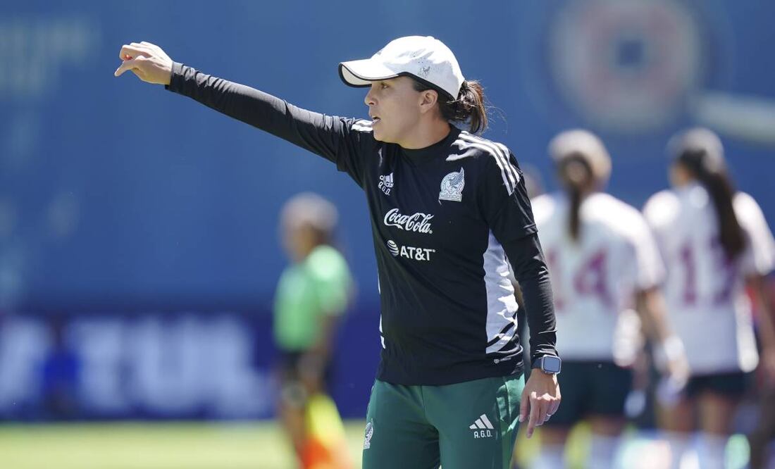 La entrenadora estuvo al frente de tres Copas del Mundo, Foto: Imago7.