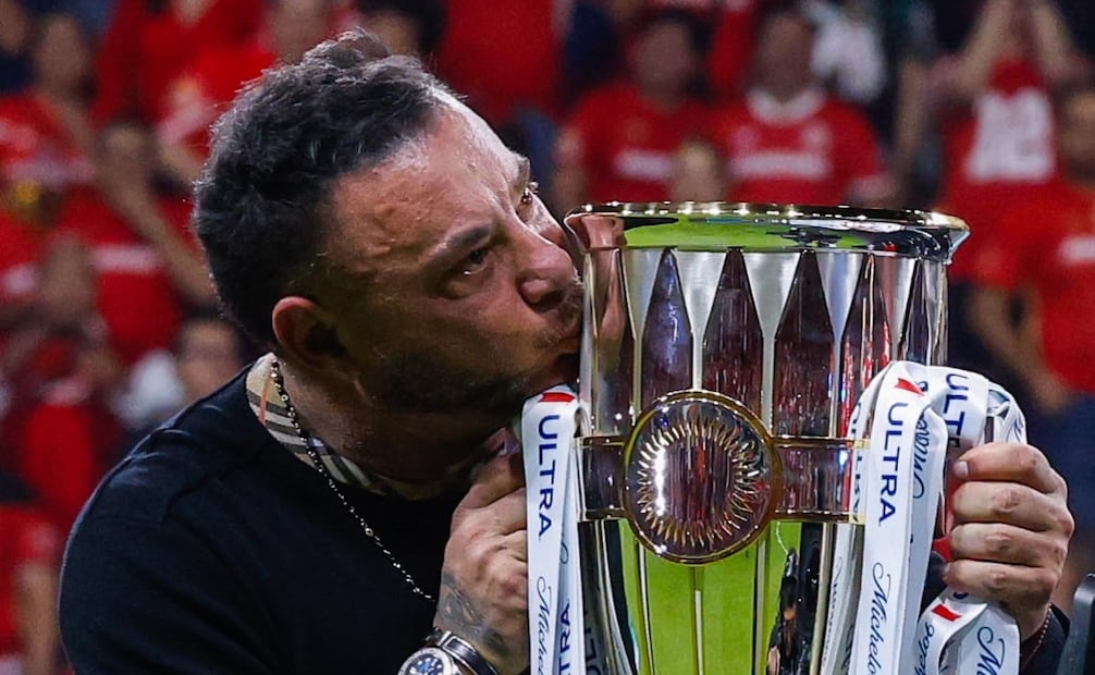 Antonio Mohamed tras conseguir el título de CONCACAF/ Foto: Imago7
