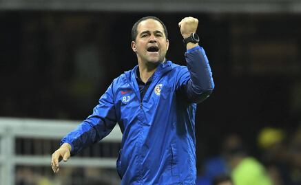 André Jardine lo toma con calma: "Nos permitimos soñar, pero lo hacemos poco"