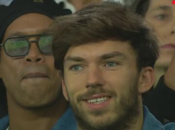 Barcelona-PSG: Pierre Gasly estuvo en el Parque de los Príncipes junto a Ronaldinho