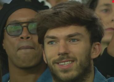 Barcelona-PSG: Pierre Gasly estuvo en el Parque de los Príncipes junto a Ronaldinho