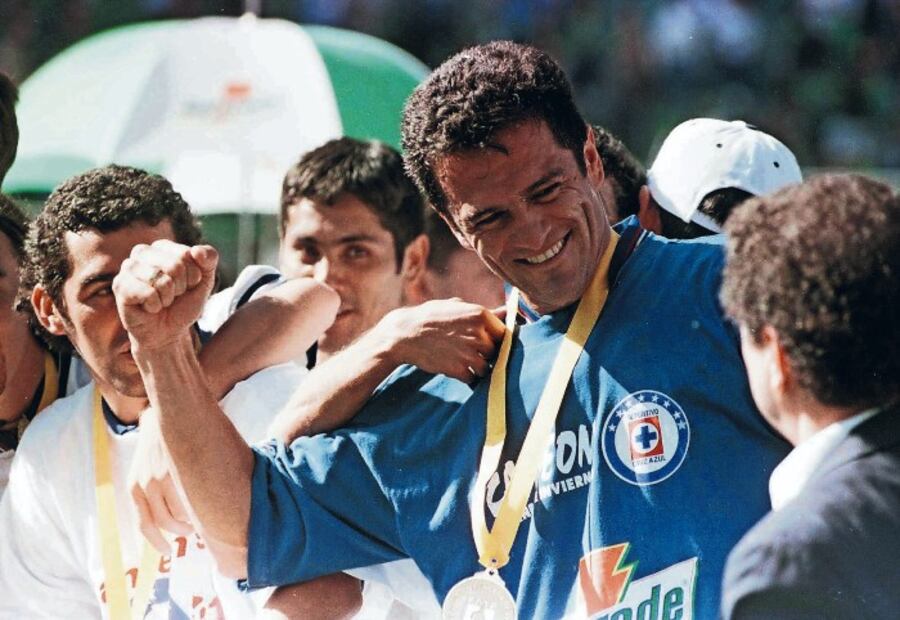 La alineación que ganó el último campeonato del Cruz Azul en 1997