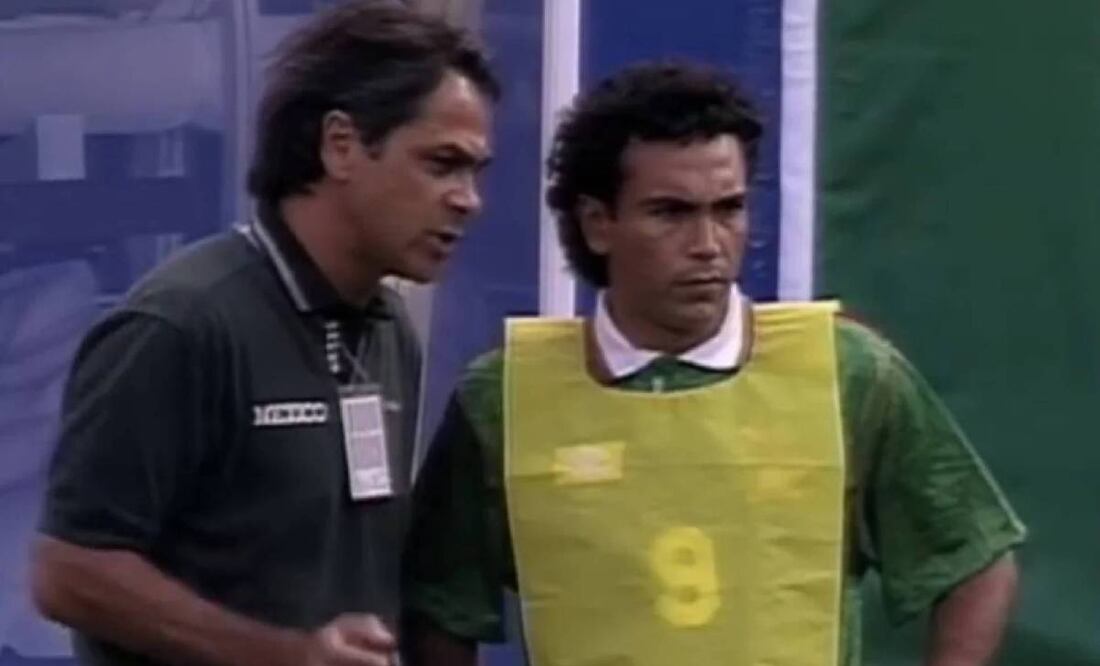 Miguel Mejía Barón dejó en la banca a Hugo Sánchez en los Octavos de Final ante Bulgaria. Foto: Especial