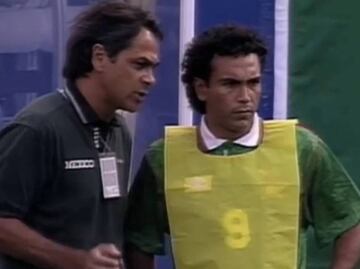 Hugo Sánchez: Miguel Mejía Barón lo dejó en la banca en Octavos ante Bulgaria en Mundial de 94