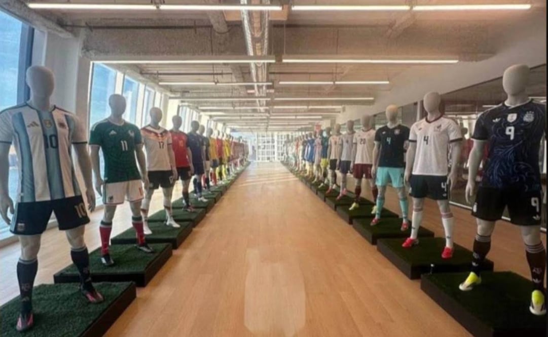 Alessandro Del Piero filtró por error los uniformes de local y visita de varias selecciones que estarán en el Mundial 2026. Foto: Especial