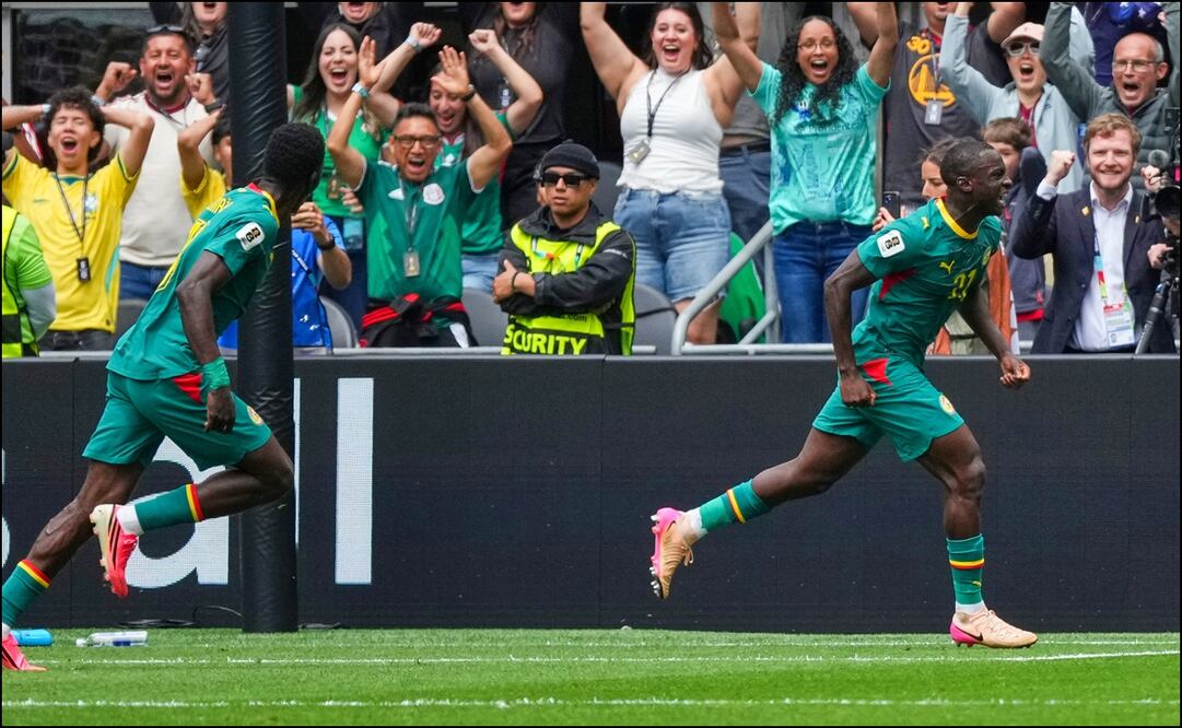 Bélgica 0-2 Senegal. El conjunto africano celebra una de sus anotaciones ante la escuadra belga en el Mundial 2026. FOTO: AP