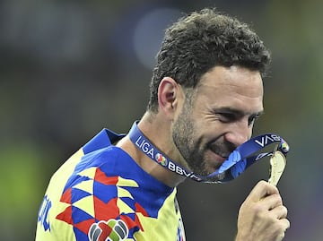 Miguel Layún publica emotivo mensaje tras su retiro: “Intentaré ayudar al futbol desde otro lugar”