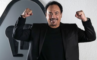 Pumas rinde homenaje a Hugo Sánchez en CU por sus 50 años de historia de su debut como profesional 