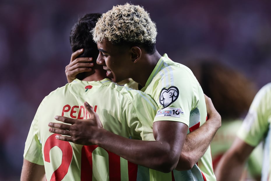España en festejo de gol, durante las eliminatorias mundialistas contra Turquía - Foto: EFE