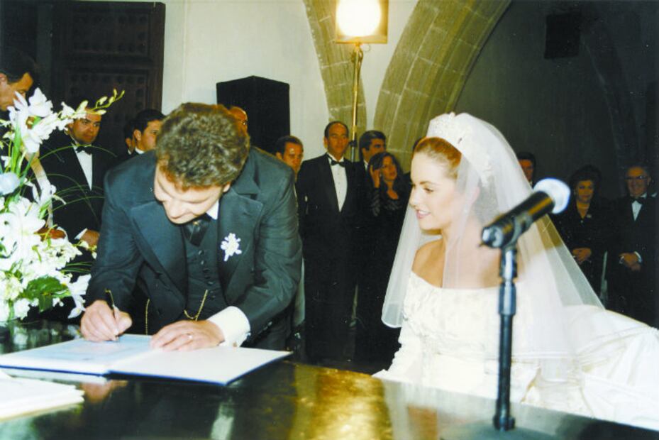 La boda de Lucero y Mijares, un amor de cuento de hadas