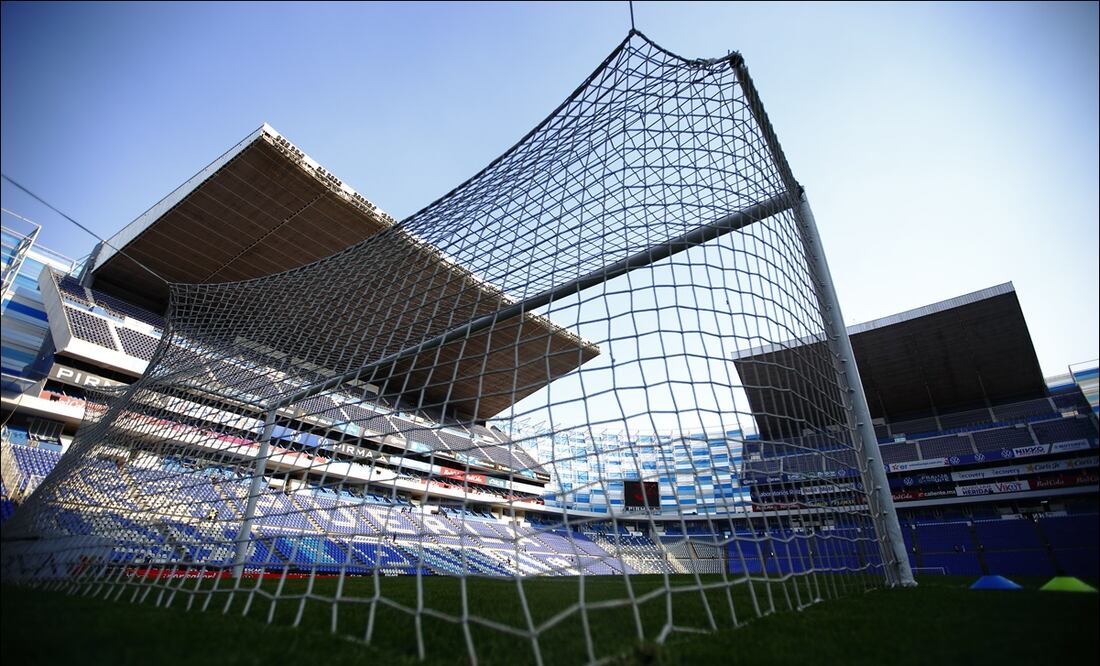 Vista desde una de las porterías del estadio Cuauhtémoc. FOTO: Imago7