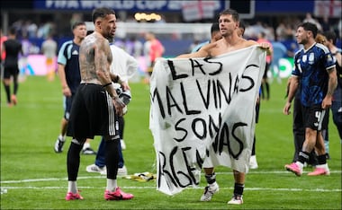 Reino Unido solicita a FIFA investigar a Argentina por mensaje sobre las Malvinas tras la semifinal. FOTO: AP