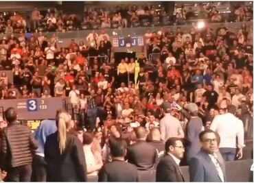 VIDEO: Aficionados mexicanos protagonizan riña durante el UFC México 2024