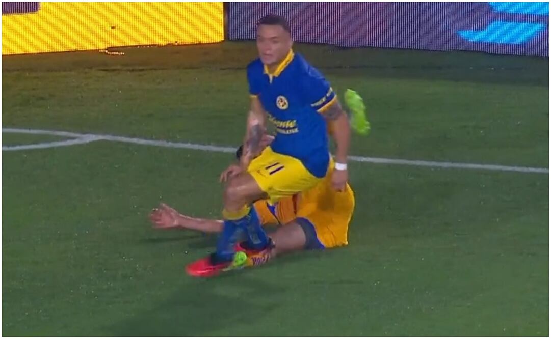 'Cabecita' Rodríguez le propinó un pisotón a Gignac - Especial