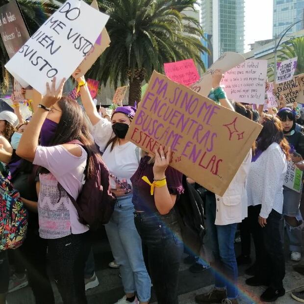 Marcha 8M: Las fotos, los mensajes y las mujeres que luchan por justicia