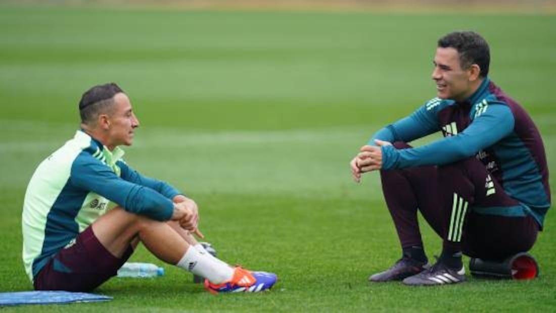 Andrés Guardado espera que Rafa Márquez lo contemple como su auxiliar cuando cuando sea DT de la Selección Mexicana. Foto: Imago7