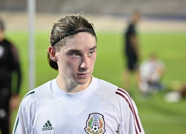 Afición tachó de traidor a Marcelo Flores por ir a Canadá cuando dijo que sólo jugaría con México