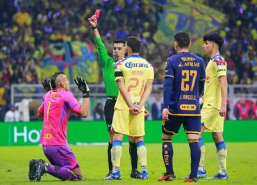 Nahuel Guzmán será suspendido tres partidos luego de su expulsión en la Final ante América