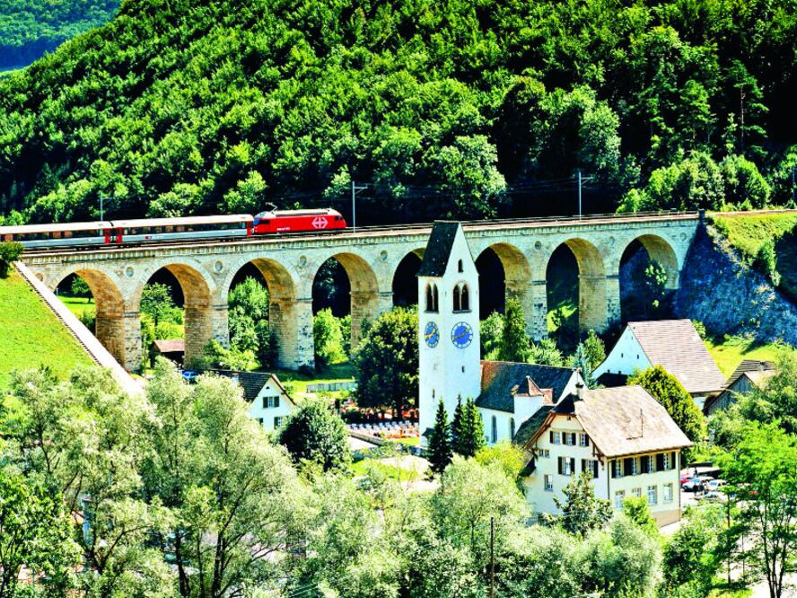 Sueldo bruto = 58,437 euros (71,000 dólares). Sueldo neto= 48,560 euros (59,000 dólares) (Foto: El Universal)