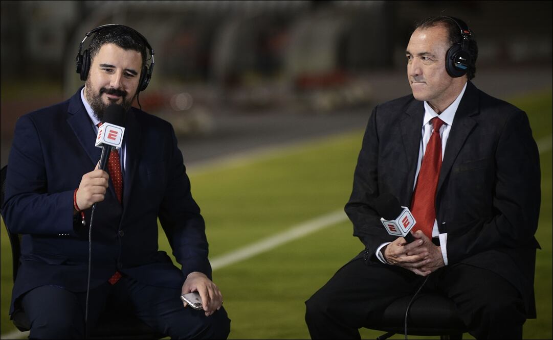 Álvaro Morales exhibió a Mario Carrillo por solicitar boletos gratis para la final en plena transmisión / FOTO: Imago7