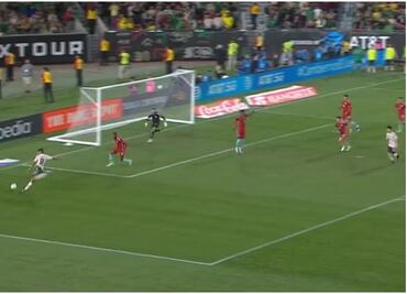 VIDEO: ¡No podía faltar el 'Memote'! Guillermo Martínez puso el 2-0 de México ante Colombia