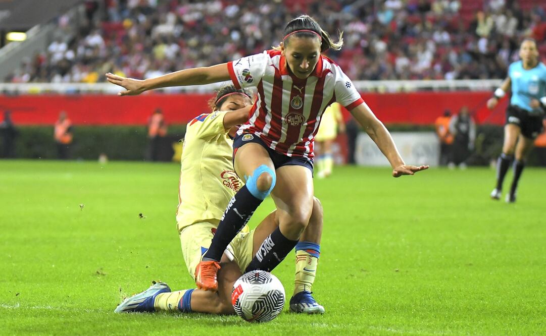 Chivas y América empatan en las semifinales del Apertura 2023 - Foto: Imago7