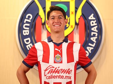 Chivas anuncia a José Castillo como nuevo refuerzo para el Clausura 2024