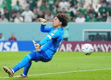 ¿Cuántos goles le anotaron a Guillermo Ochoa en los Mundiales que jugó con México?