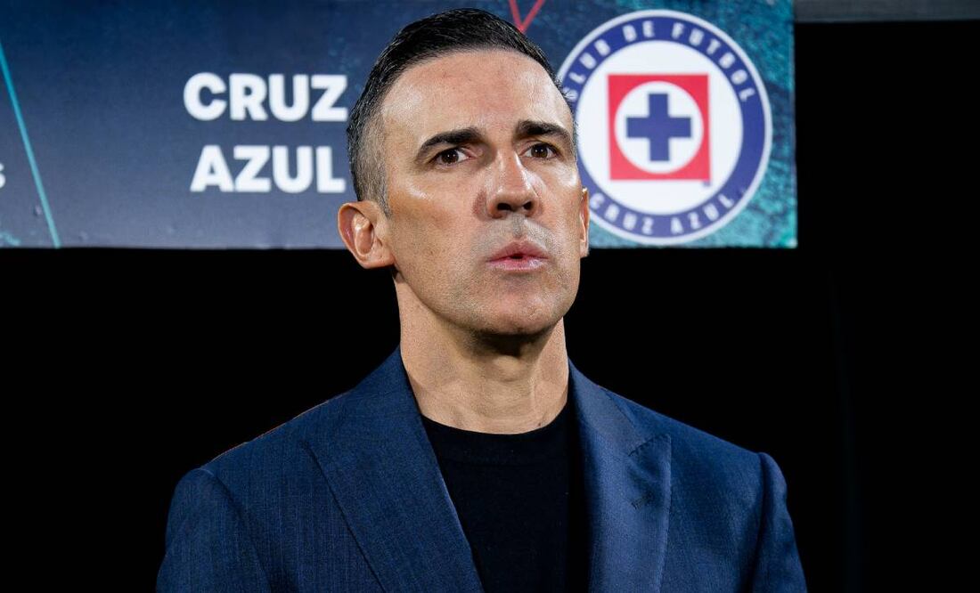 Vicente Sánchez dejó de ser entrenador de Cruz Azul luego de que ganara la Concacaf Champions Cup. Foto: Imago7