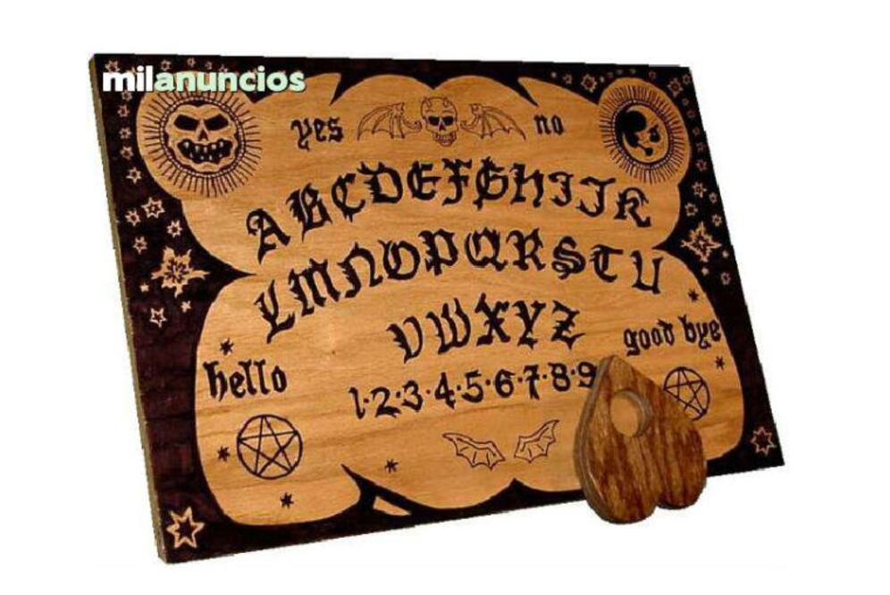 “Muy rara y única pintada por un artista de la zona muy conocido la tabla esta en buen estado pero da miedo solo verla pues está muy bien hecha ademas es única e incomparable con nada que hayas visto” .(Foto: Milanuncios)