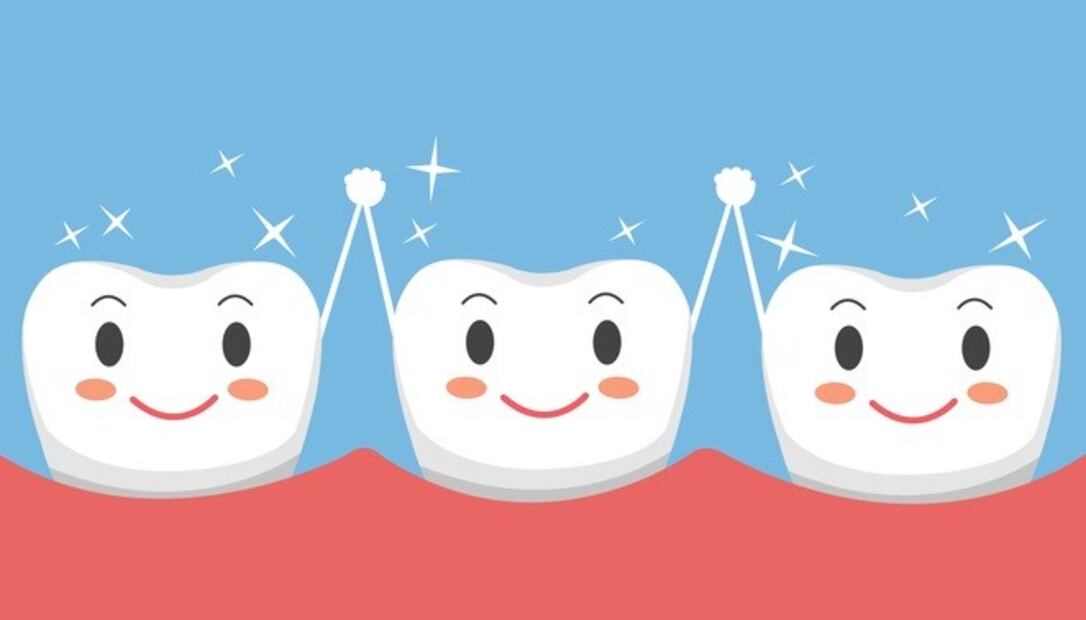 ¡Error! No deberías enjuagar tu boca después de cepillarte los dientes