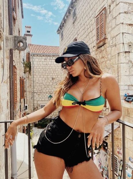 10 datos y fotos de Anitta, la estrella brasileña que surgió de las favelas
