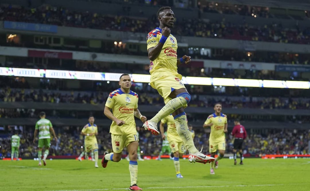 América, en una noche de golazos en el Azteca, se impuso a Santos. Foto: Imago7
