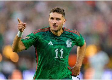 Santi Giménez se inspiró en 'Chicharito': "Hay que imaginarnos cosas chin..."