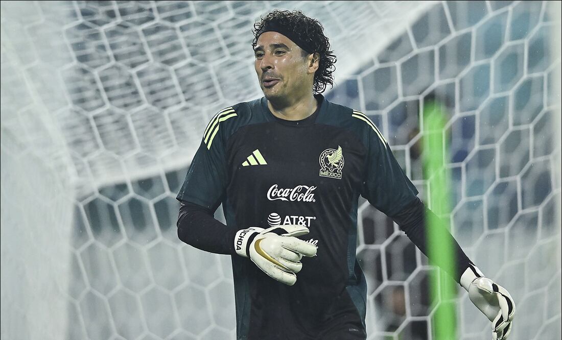 Guillermo Ochoa fue tundido en redes sociales por su titularidad en la Selección Mexicana / FOTO: Imago7