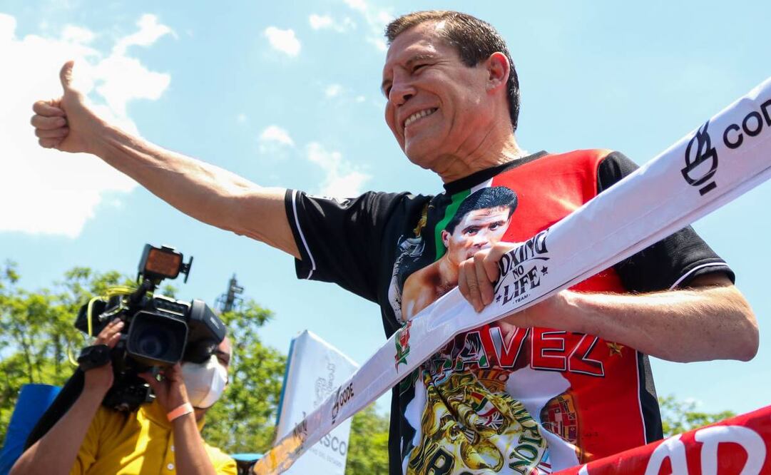 Julio César Chávez confesó que en el apogeo de su carrera salió con varias actrices de Televisa. Foto: Imago7