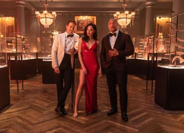 “Alerta Roja”: Gal Gadot pone a sudar a Dwayne Johnson y Ryan Reynolds