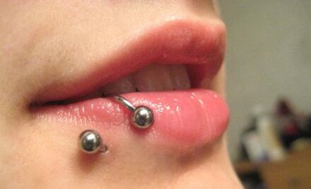 Entrevista: Perforaciones en zonas genitales