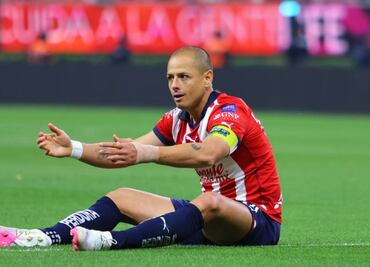 Chicharito Hernández ya le respondió a todos los que lo criticaron por irse de vacaciones a la playa